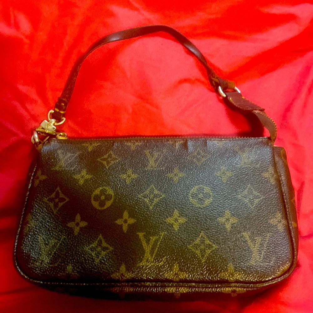 **Authentic** Louis Vuitton handbag